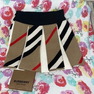 Baby girl Burberry skirt